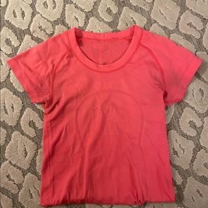 Lululemon swiftly tech top